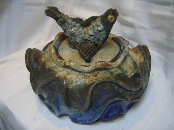 London pottery CIMG0098.JPG (110282 bytes)