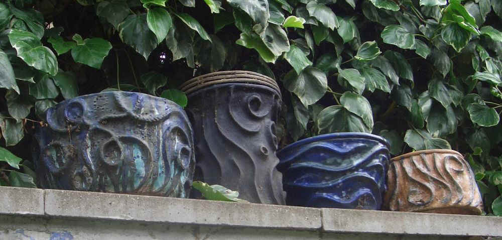 Pottery for sale in London - 32