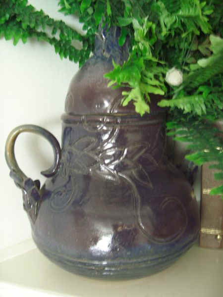 London pottery CIMG0089.JPG (110282 bytes)