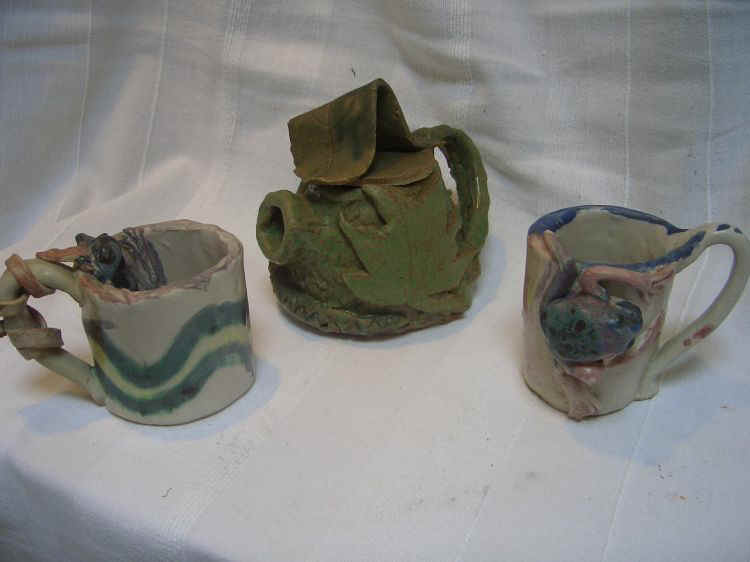 London pottery CIMG0100.JPG (110282 bytes)